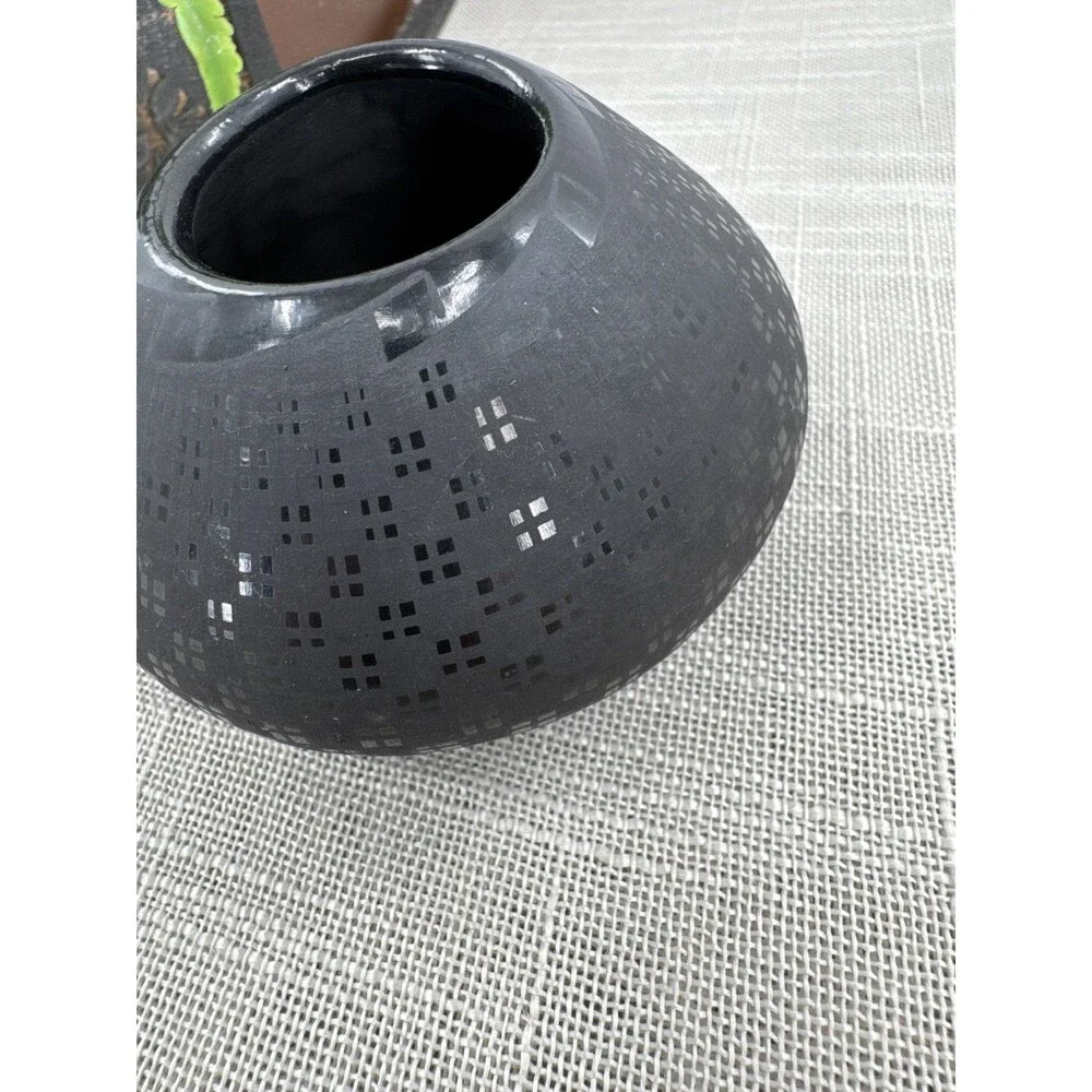 Southwestern Artisan Blackware Olla Pottery Desert Modern Pueblo Geometric Decor
